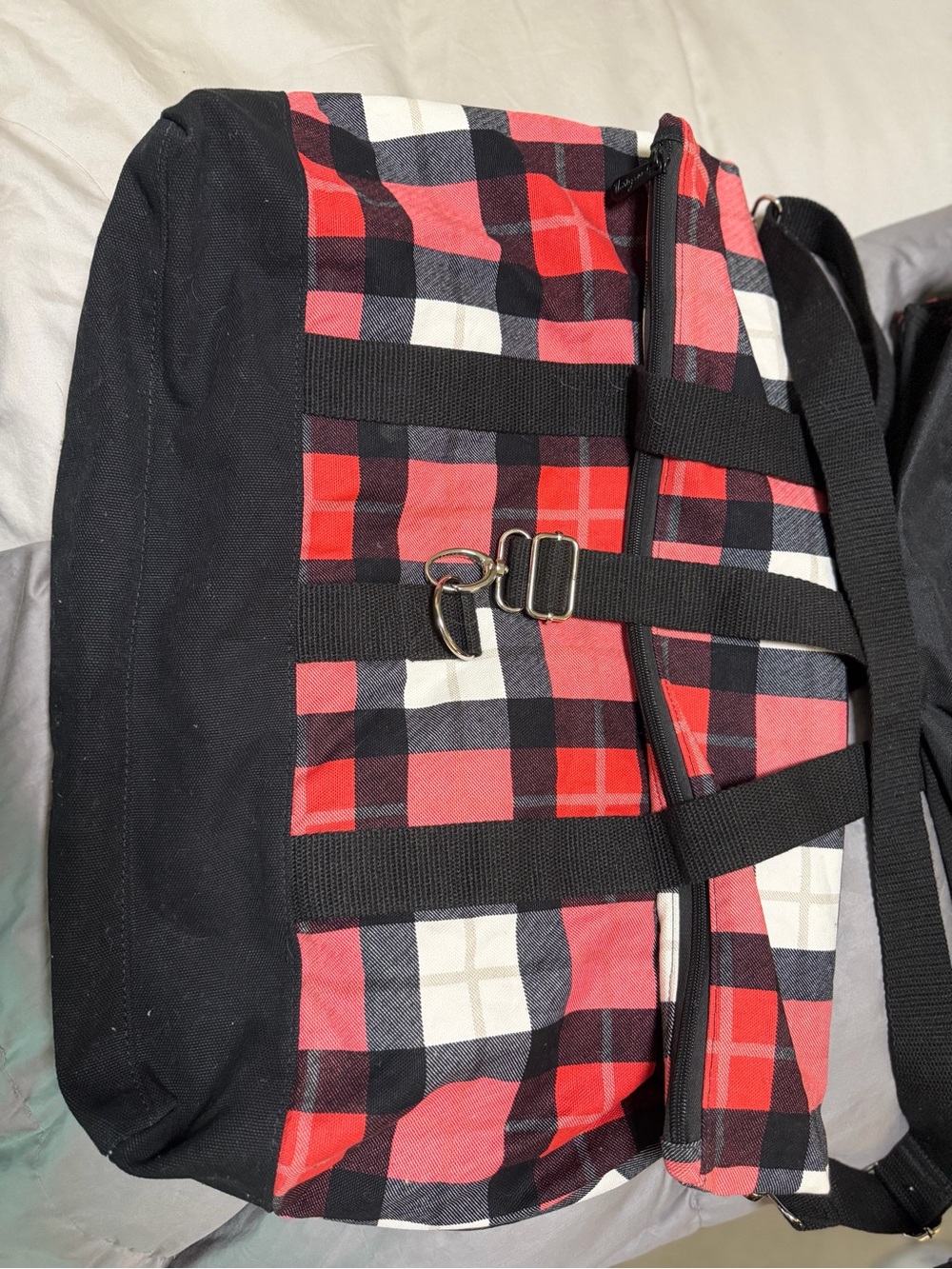 Thirty-One weekender bag black and red plaid